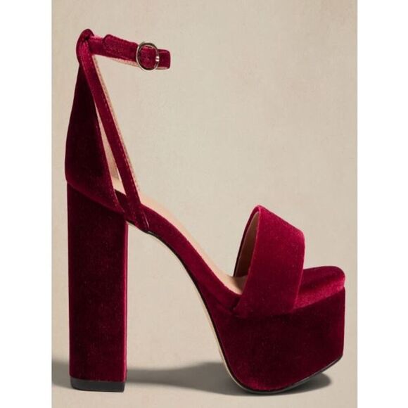 Banana Republic Women's Velvet Platform Dress Heel Pumps Sz 6 NWT 175 IRRG - Picture 2 of 16